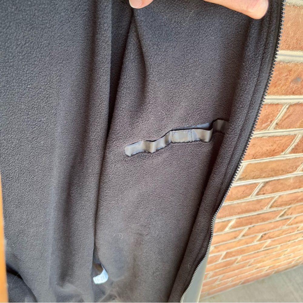 Unisex Totes black fleece lined trench coat with zip off hood. Large - Picture 10 of 15